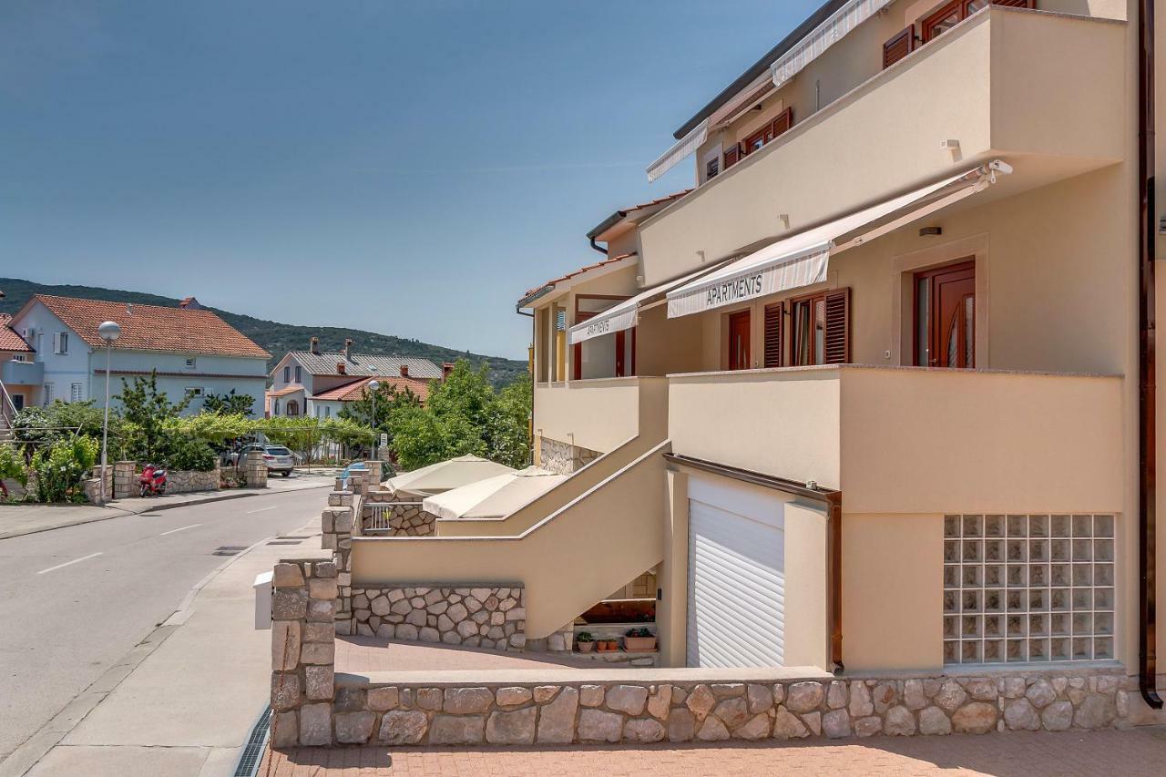 Apartments Eva Црес Экстерьер фото