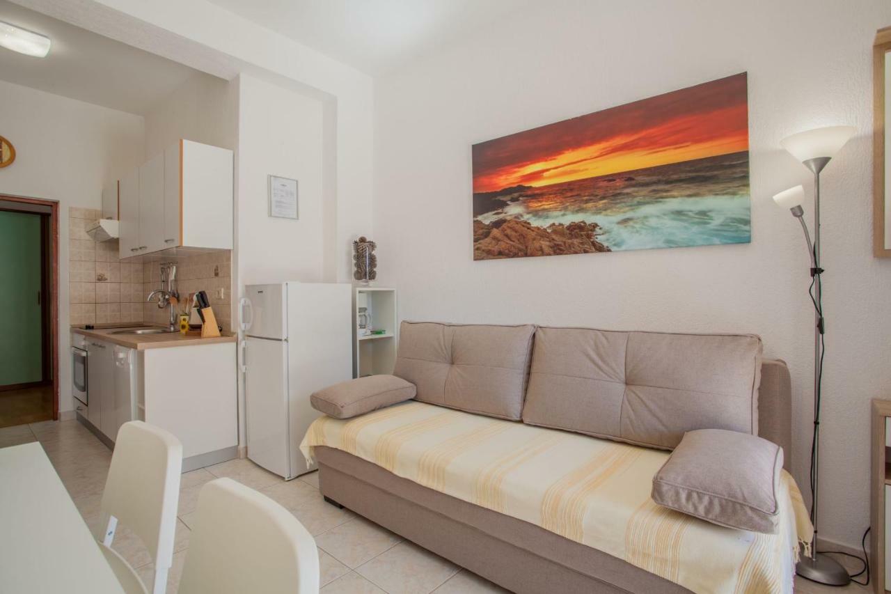 Apartments Eva Црес Экстерьер фото