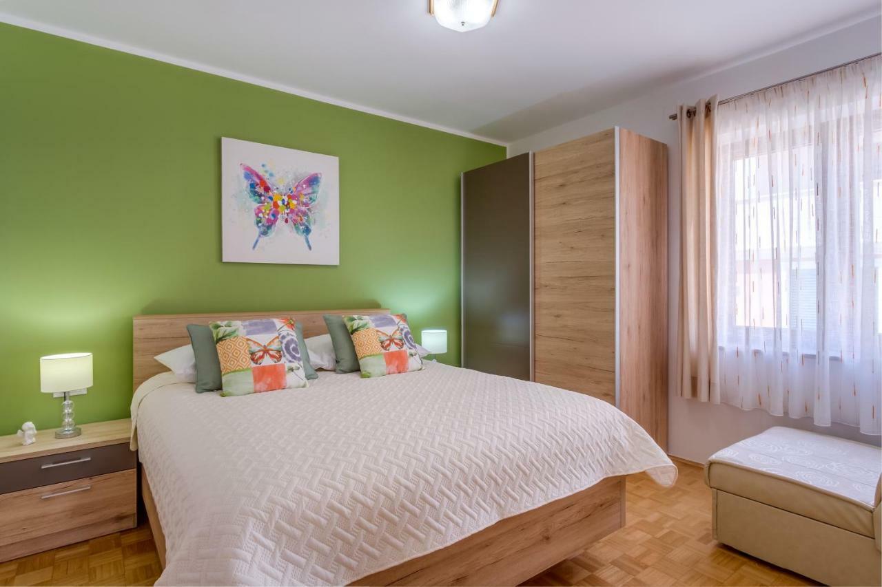 Apartments Eva Црес Экстерьер фото