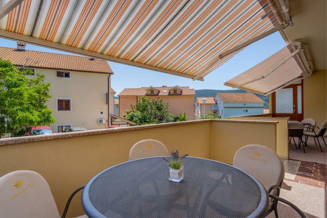 Apartments Eva Црес Экстерьер фото