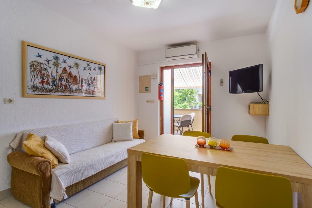 Apartments Eva Црес Экстерьер фото